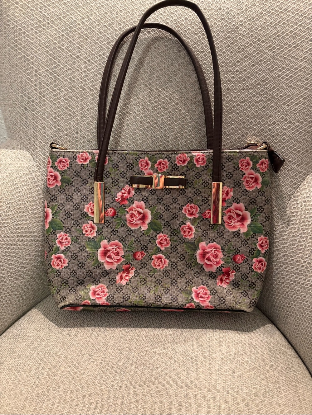 2 Floral Print Tote Bags in Pink and Brown leather - Picture 3 of 13